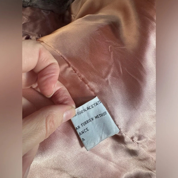 Vintage Rabbit Fur Coat with front hook closure pink satin lining size large - Picture 10 of 16